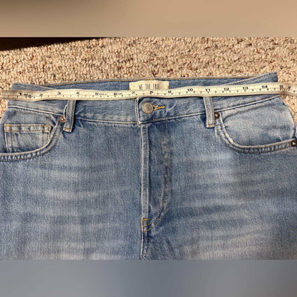 We The Free Light Blue Denim Jeans Maggie mid rise size 26 - Picture 10 of 11